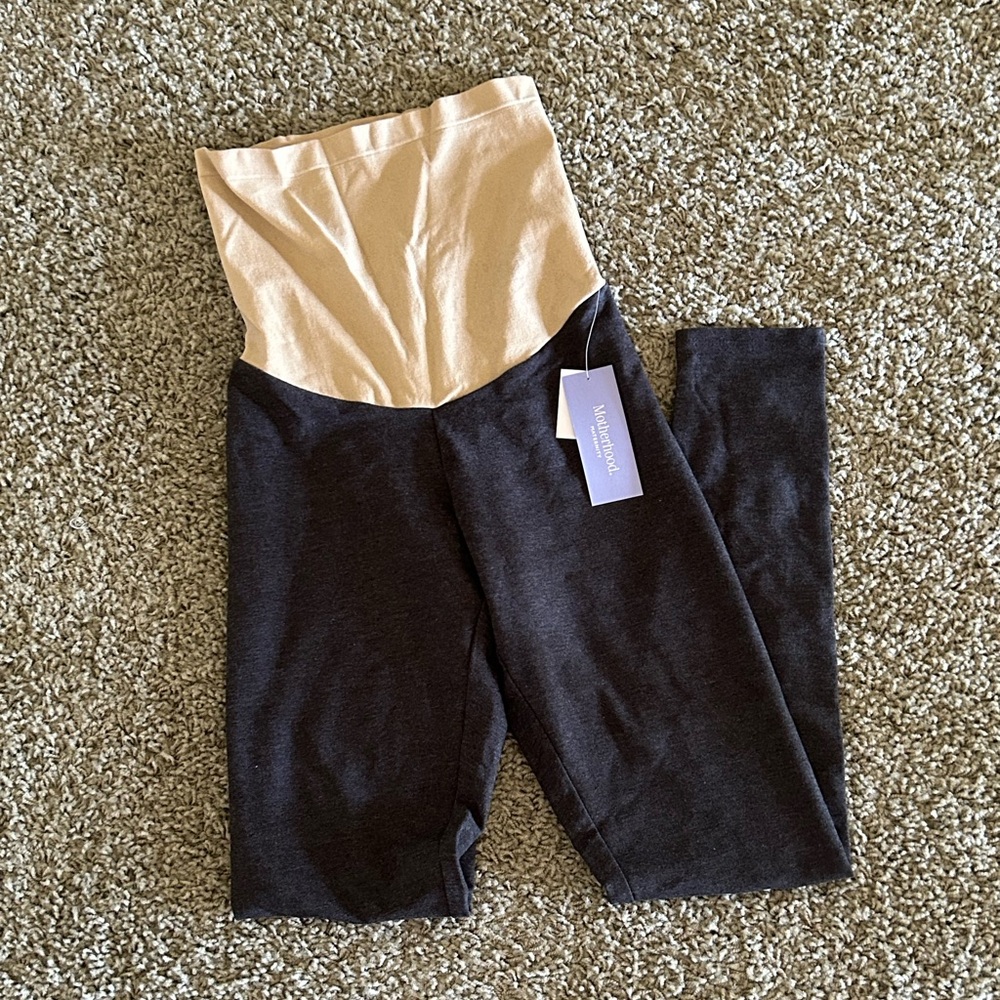 💐 Host Pick 💐 Motherhood Maternity Leggings